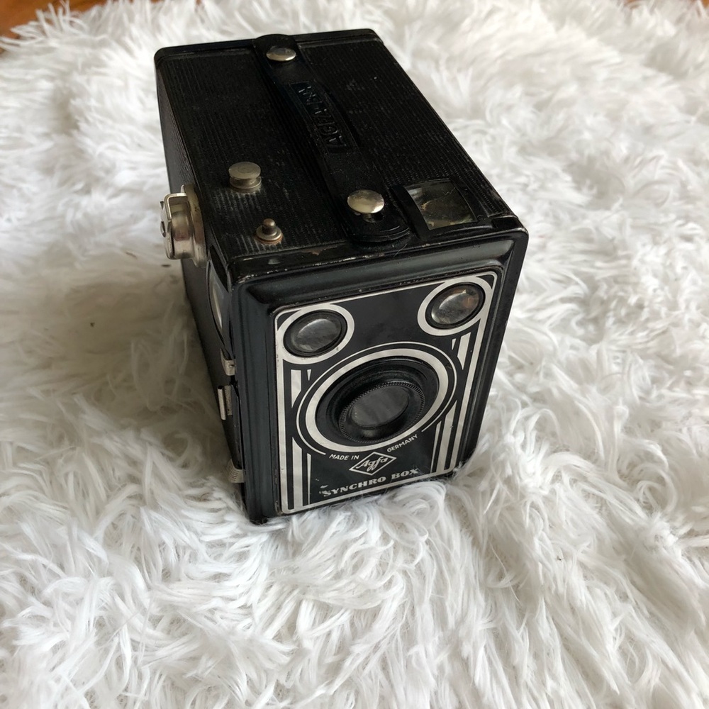 Vintage  sychro  box camera  made from germany